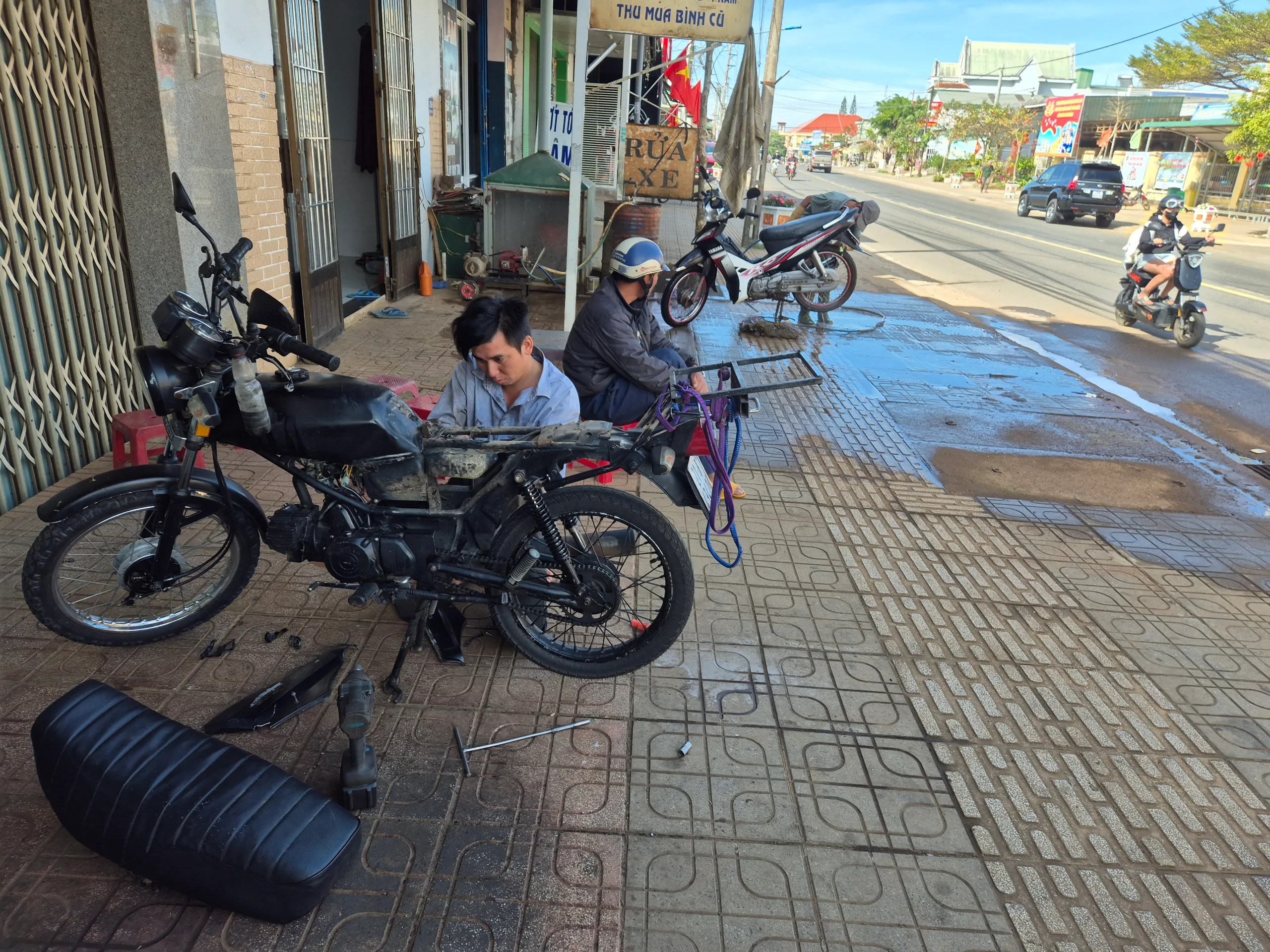 Nam Cát Tiên to Đà Lạt